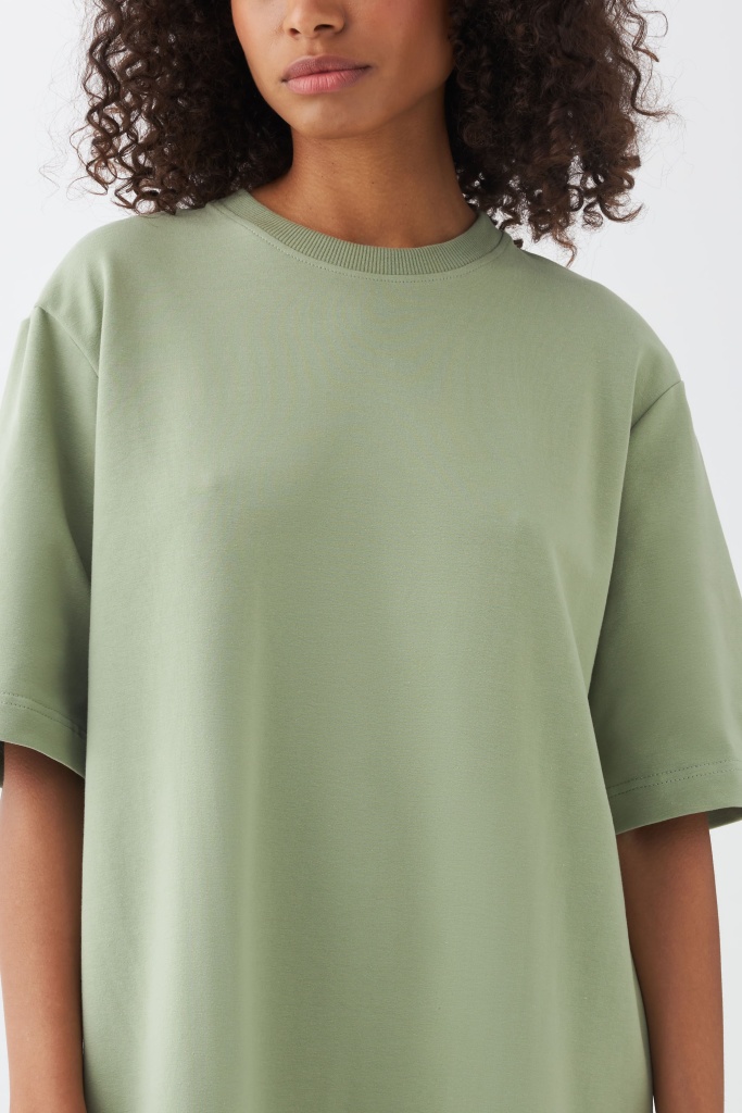 INSPIRE Платье-футболка макси с разрезом (оливковый)