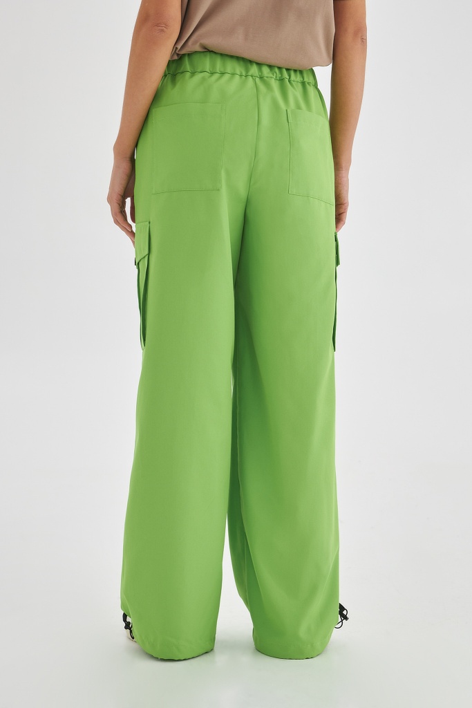 INSPIRE Брюки-карго с накладными карманами (зеленый)