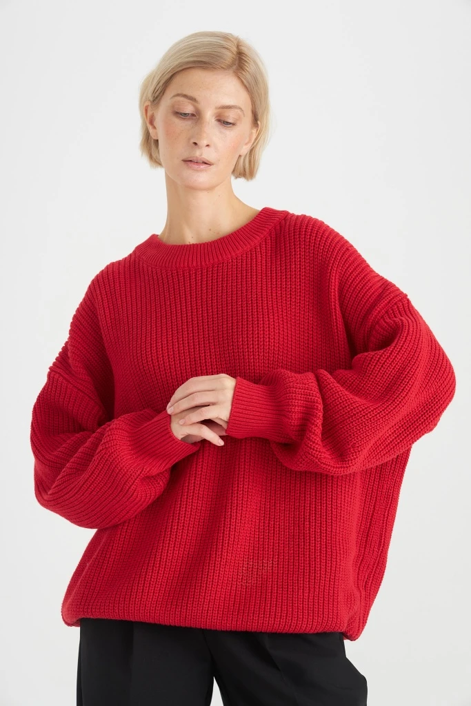 INSPIRE Джемпер оверсайз хлопковый (красный) от бренда INSPIRE GIRLS —купить в интернет-магазине модной женской одежды, обуви и аксессуаровINSPIRESHOP.RU
