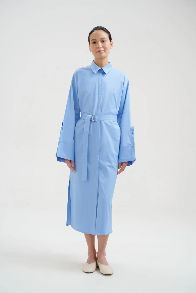 INSPIRE Платье-рубашка длины макси с широким рукавом (голубой)