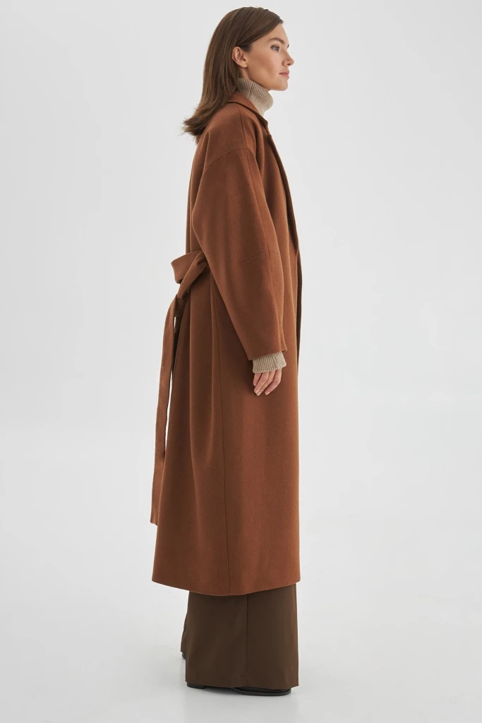 INSPIRE Пальто-халат удлиненное с классическим воротником (коричневый)